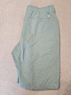 Under Armour HeatGear Golf Shorts Mens Size 34 Mint Seafoam Green Loose Fit